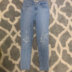 Levi Super Skinny Jeans